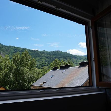 Atico Pico Cerler Apartment Benasque Exterior photo